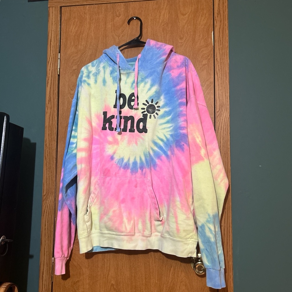 Y2K pastel tie dye hoodie 🌈